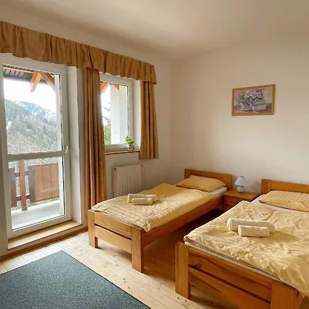 Horsky Totem 招待所 Jaraba